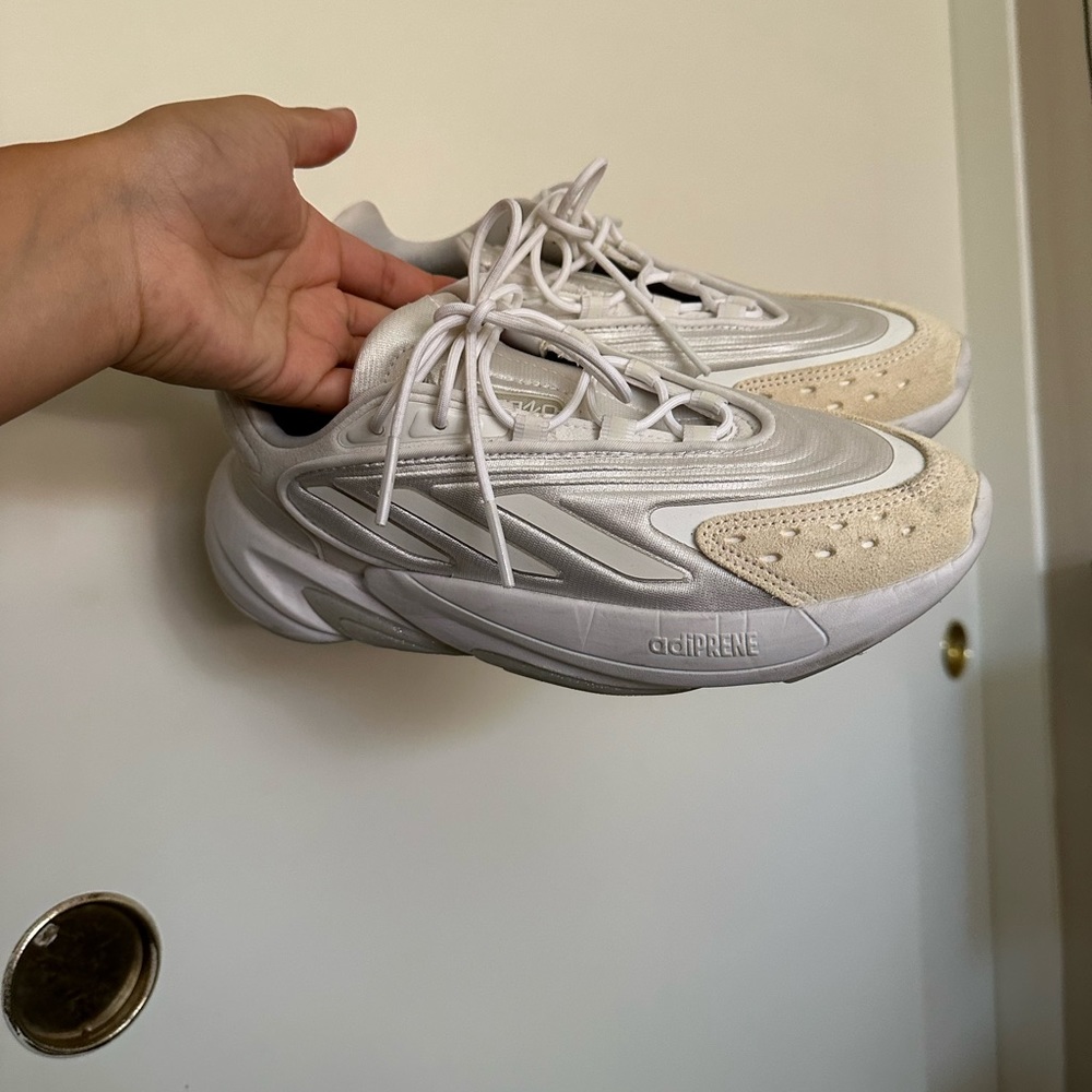 Adidas ozweego